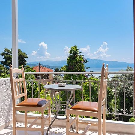 Alexandros B Hotel Nikiana Exterior foto